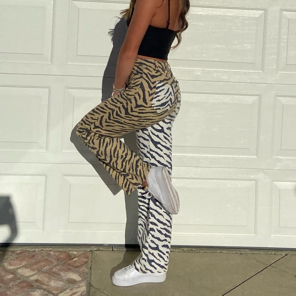 Reverse tiger print jeans-brand Bailey rose-size small